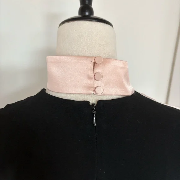 Cinq A Sept Top, V Neck, Size Small - Picture 3 of 10